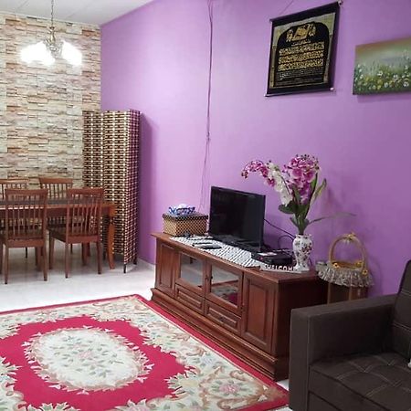 Homestay De Mitc Melaka Eksteriør billede