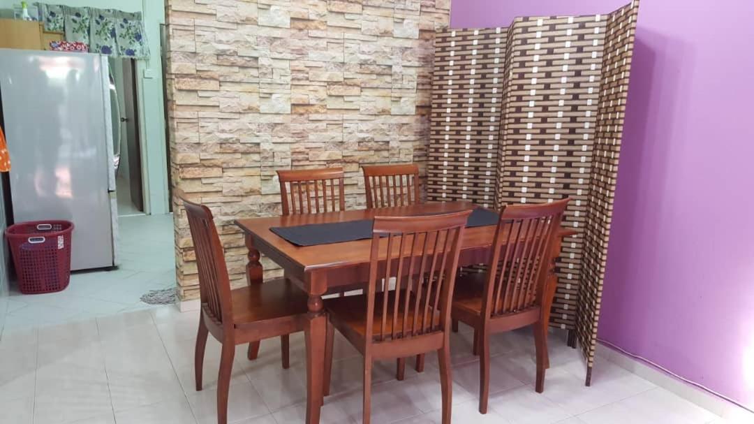 Homestay De Mitc Melaka Eksteriør billede
